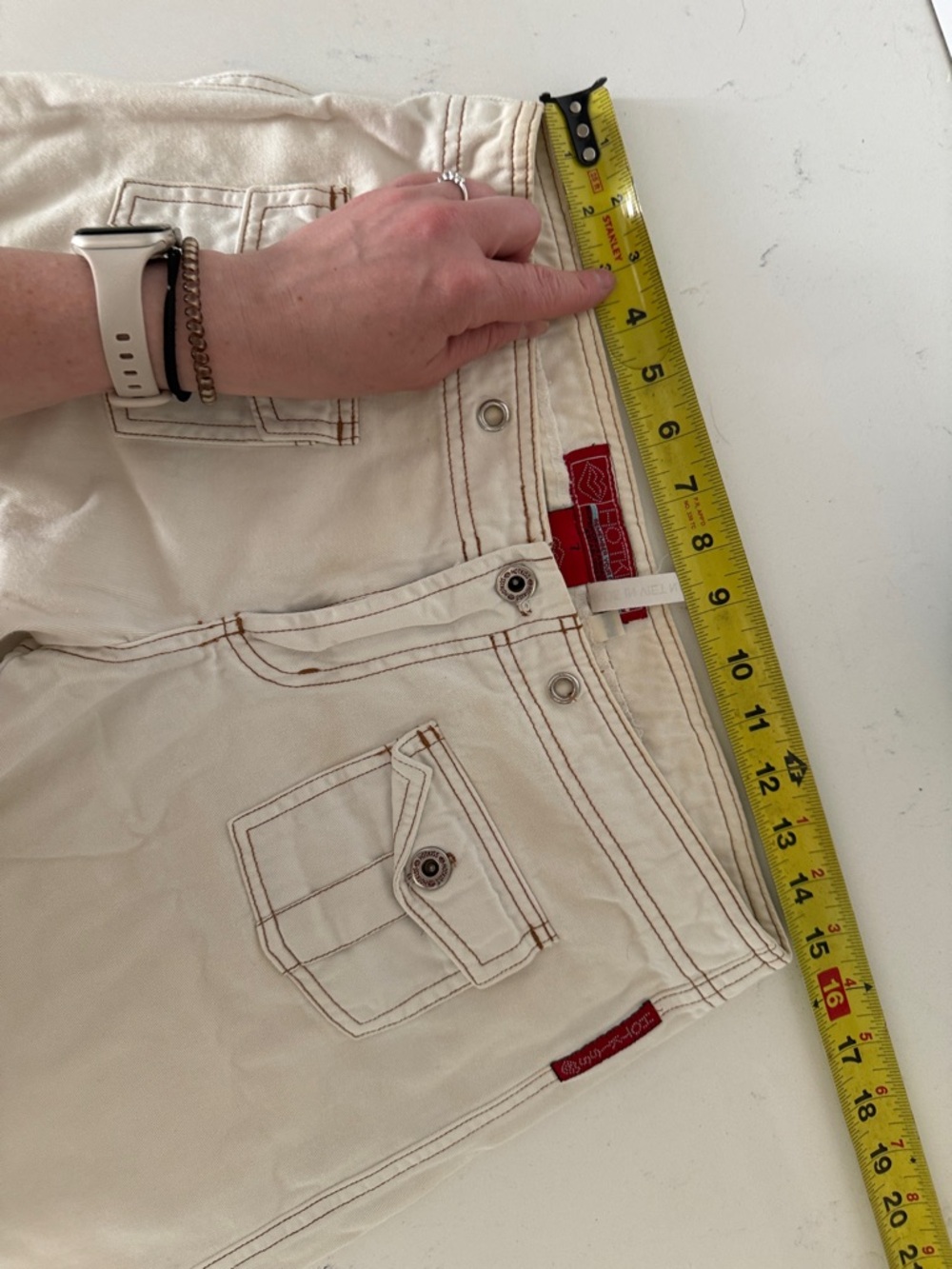 Vintage Hot Kiss low rise Cream Cargo Capri Pants with Red Label - Picture 5 of 8